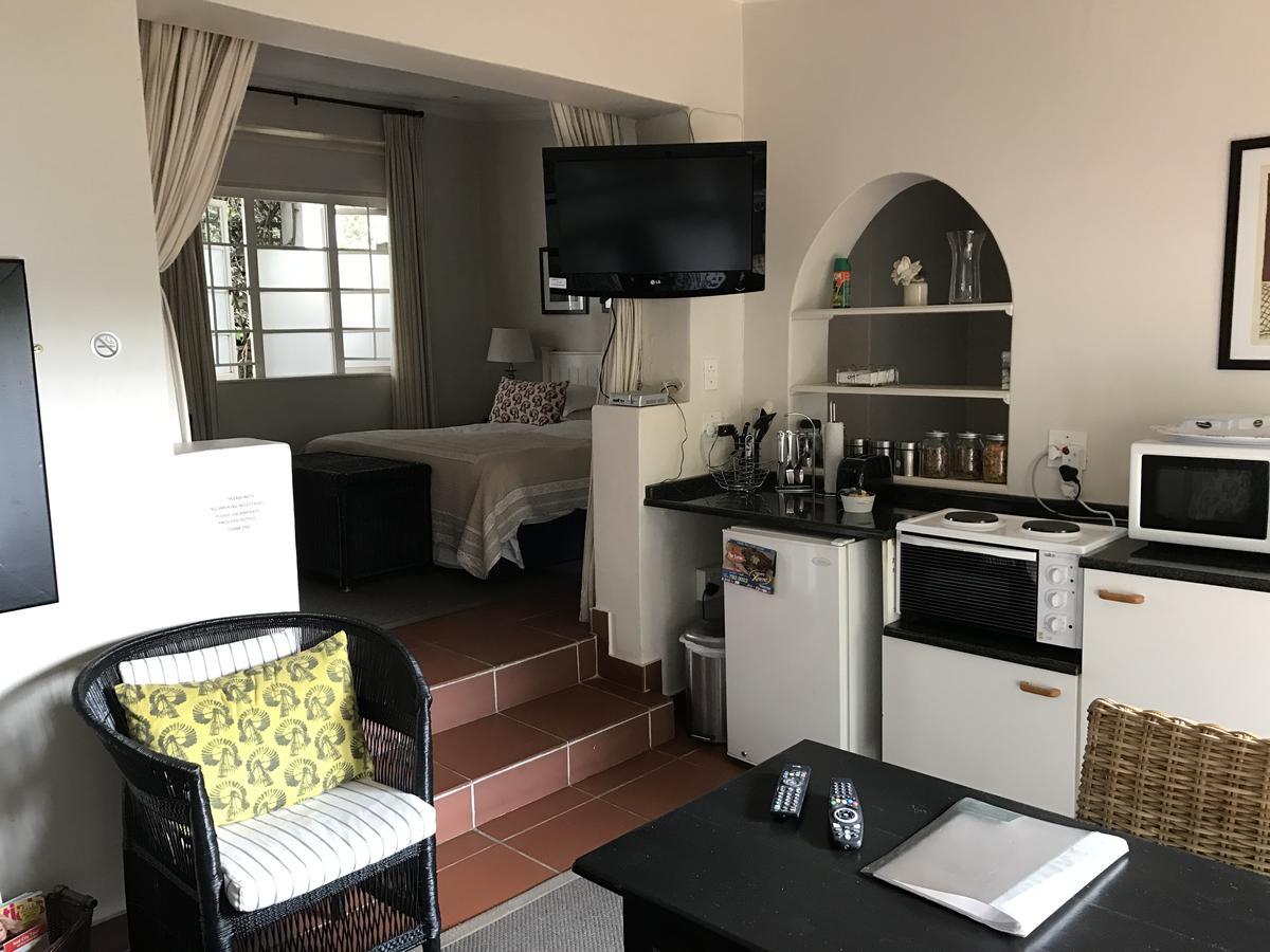 יוהנסבורג Waterfall Cottages מראה חיצוני תמונה