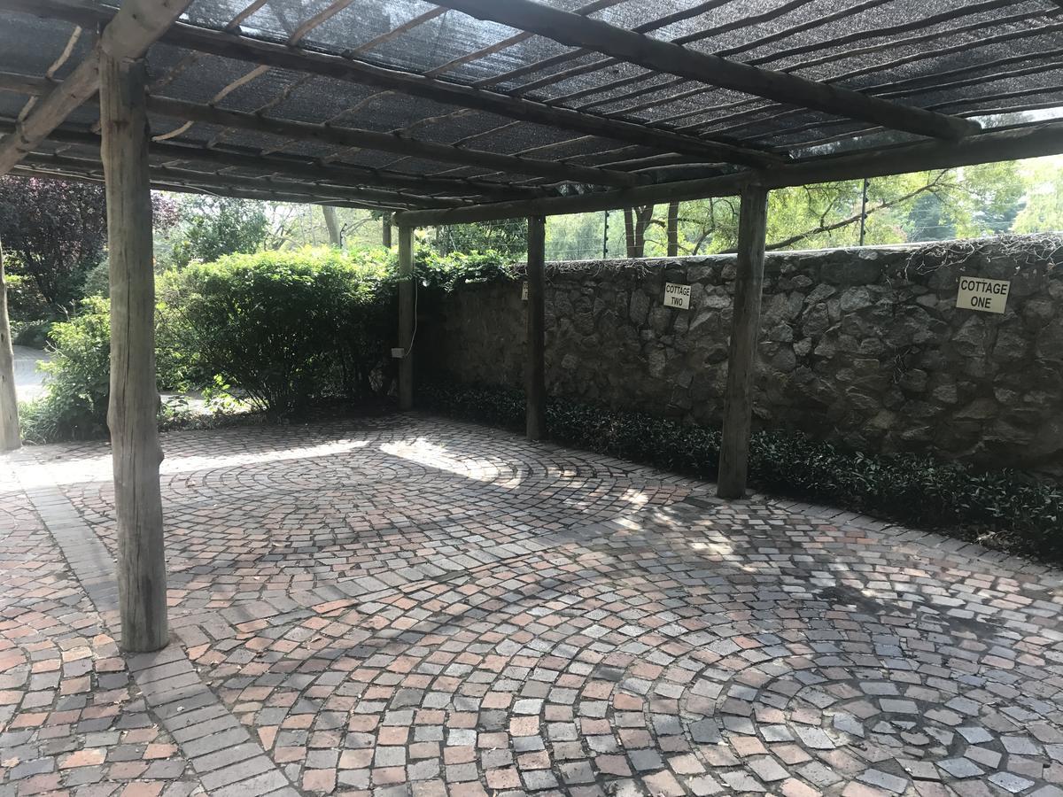 יוהנסבורג Waterfall Cottages מראה חיצוני תמונה